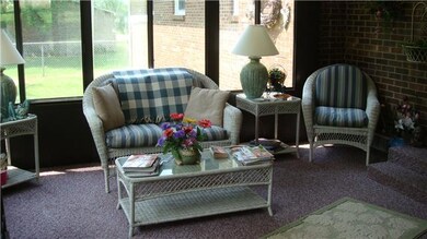 208 Ledgeview Dr, Shelbyville, TN 37160 - photo 5