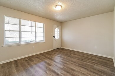 9834 Cheeves Dr, Houston, TX 77016 - photo 5