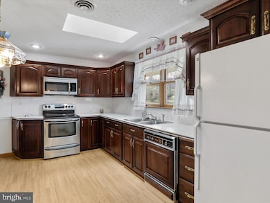 100 Fawn Ln, Keyser, WV 26726 - photo 6