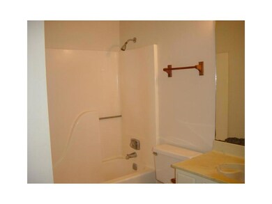 Photo. Full bath with laundry