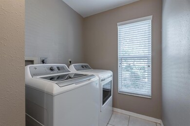 1904 Rosewood Way-11