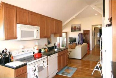 82 Munroe St unit 16, Somerville, MA 02143 - photo 2