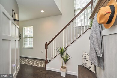 7945 Turtle Creek Cir, Gainesville, VA 20155 - photo 5