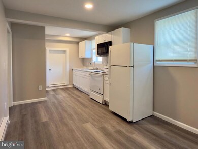 31 S Main St, Manheim, PA 17545 - photo 6