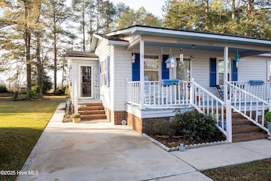 113 Jefferson St unit A, Clinton, NC 28328 - photo 3