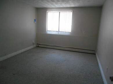 535 Calef Rd unit 4, Manchester, NH 03103 - photo 4