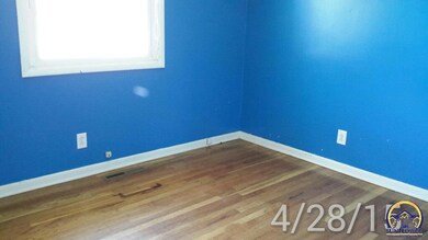 1301 SW 32nd St, Topeka, KS 66611 - photo 5