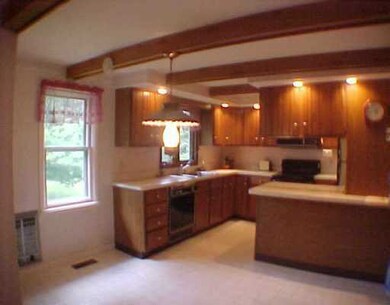 4104 N 900 E, New Carlisle, IN 46552 - photo 3