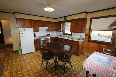 1775 Verona Dr, Pen Argyl, PA 18072 - photo 4
