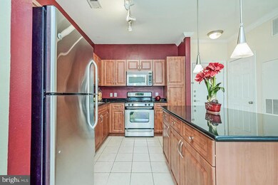 12905 Centre Park Cir unit 404, Herndon, VA 20171 - photo 3