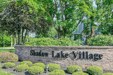 81 Lexington Ct, Red Bank, NJ 07701 - photo 2