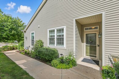 1637 Catalina Ln, Aurora, IL 60504 - photo 3