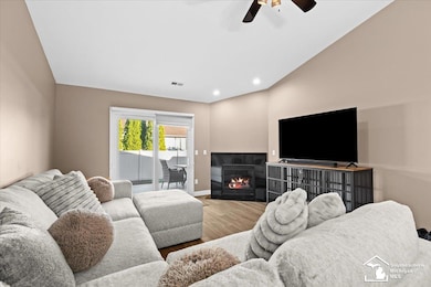 12336 Hannah Ln, Carleton, MI 48117 - photo 7