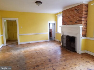 19311 Jamestown Dr, Hagerstown, MD 21742 - photo 4