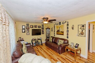 1293 Bradford St, Schenectady, NY 12306 - photo 5