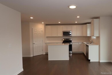 54788 Mockingbird Dr, Chesterfield, MI 48047 - photo 5