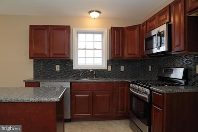 14231 Cross Roads Ave, Felton, PA 17322 - photo 5