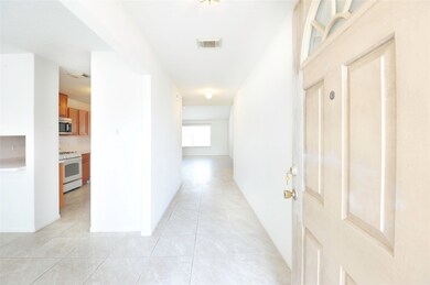 7730 Valley Elm Ln, Houston, TX 77040 - photo 5