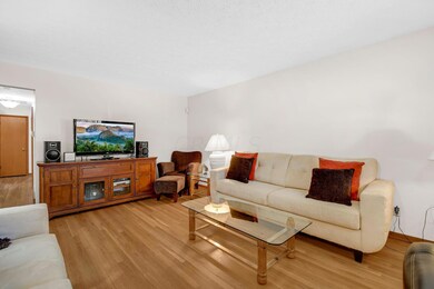 6-web-or-mls-5599-knollwood-dr