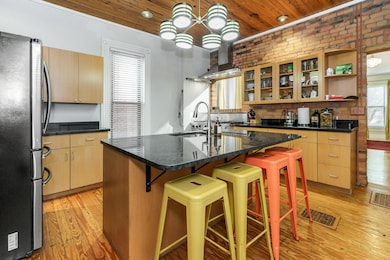 89 E Lincoln St, Columbus, OH 43215 - photo 3