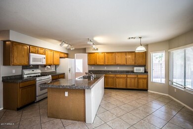 781 N Granada Dr AZ-11