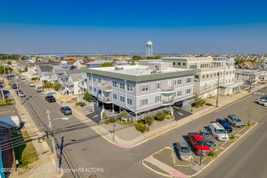 202 Webster Ave Unit 3-2