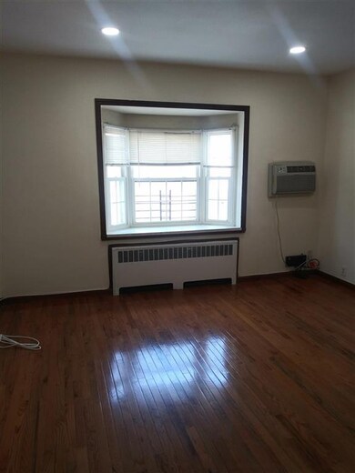 102 Oakland Ave unit 3, Jersey City, NJ 07306 - photo 3