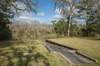 144 Moss Point Dr unit 4, Friendswood, TX 77546 - photo 4