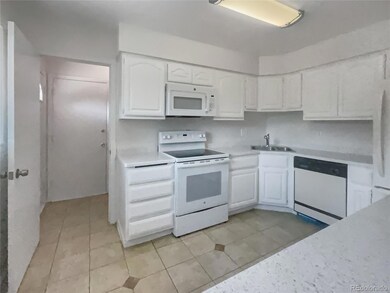 376 S Victor St, Aurora, CO 80012 - photo 2