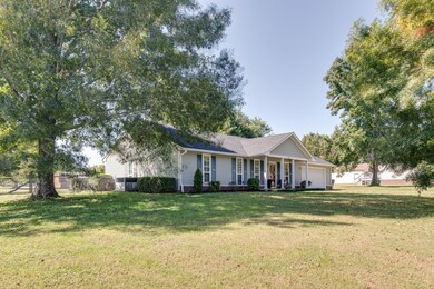 1404 Tower Dr, Columbia, TN 38401 - photo 3