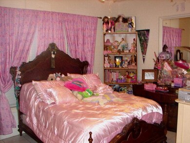 828 S Texas Blvd, Weslaco, TX 78596 - photo 7