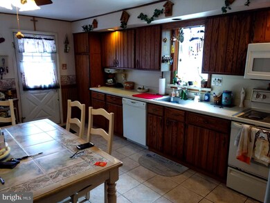 625 Catherine St, Warminster, PA 18974 - photo 4