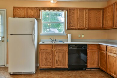 1033 Pinewood Ct, Lawrenceburg, KY 40342 - photo 6