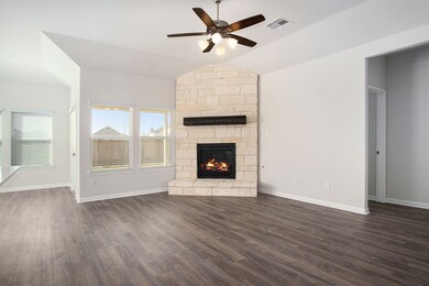 20097 Swinley Forest Dr, Cleveland, TX 77327 - photo 3