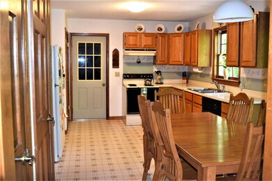61 Circle Dr, Franklin, NH 03235 - photo 6