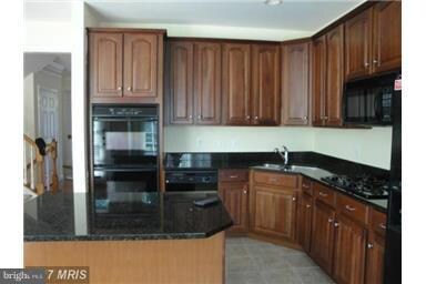 9240 Point Replete Dr, Fort Belvoir, VA 22060 - photo 3