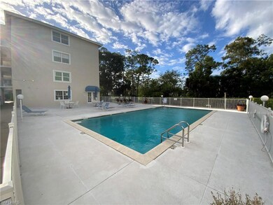 441 Quail Forest Blvd unit 401, Naples, FL 34105 - photo 4
