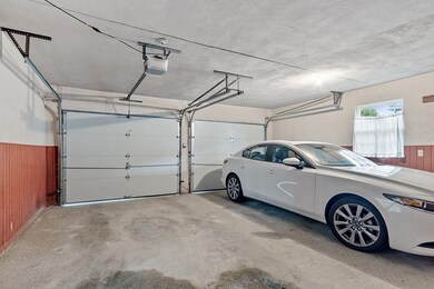 48 Jasper St, Saugus, MA 01906 - photo 5