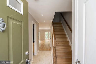 14127 Yorkshire Woods Dr, Silver Spring, MD 20906 - photo 2