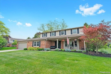 Colonial - 4 Beds, 2.5 Baths