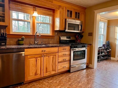 1214 E Mountain Rd, Westfield, MA 01085 - photo 4