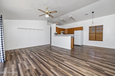 815 W Ahonen Rd unit 4, Paulden, AZ 86334 - photo 7
