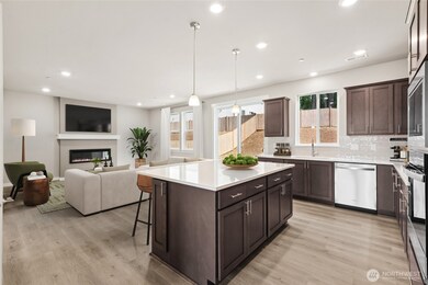 Photo's are for representational purposes only. Colors and finishes may differ.