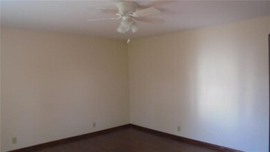 2121 Timbercrest Dr, Columbus, IN 47203 - photo 5