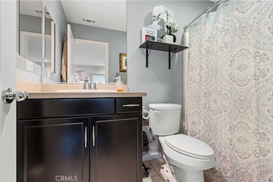 1st floor full bathroom