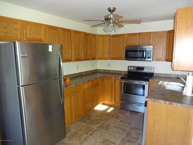 109 Sunset Rd, Roaring Brook Township, PA 18444 - photo 6