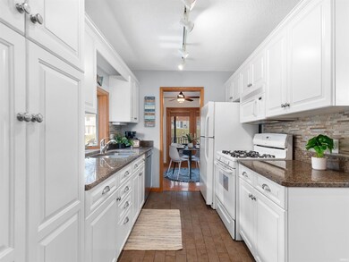 10529 N Moore St, Syracuse, IN 46567 - photo 6