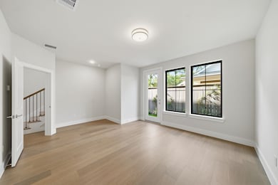 1709 Bologna Ln, Houston, TX 77055 - photo 6