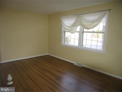 809 Coach Rd, Blackwood, NJ 08012 - photo 7