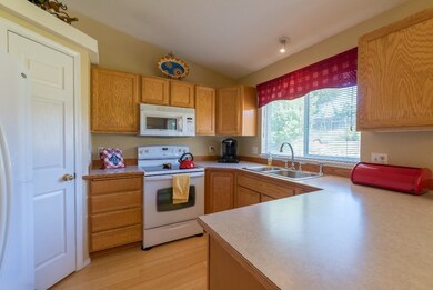 1008 N Christopher St, Medical Lake, WA 99022 - photo 5